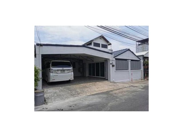 บ้านเดี่ยว ชั้นเดียว ถ.ประดิษฐ์มนูญธรรม