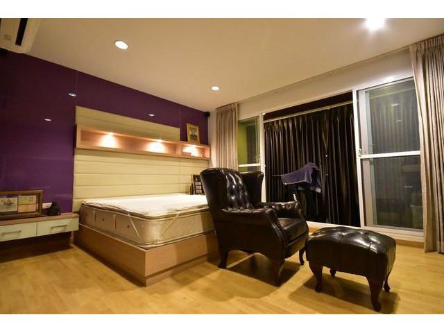 ขายทาวน์โฮม 3 ชั้น บ้านกลางเมือง ลาดพร้าว เสนา 2