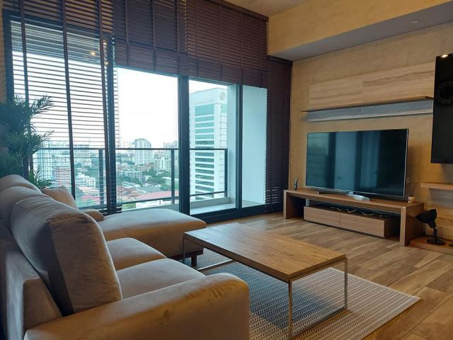 ให้เช่าคอนโด The Lofts Asoke ใกล้ MRT เพชรบุรี