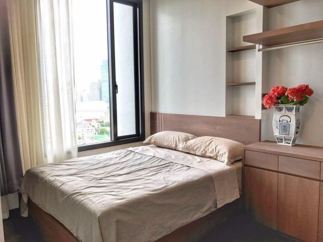 ให้เช่าคอนโด Edge Sukhumvit 23 ใกล้ BTS อโศก