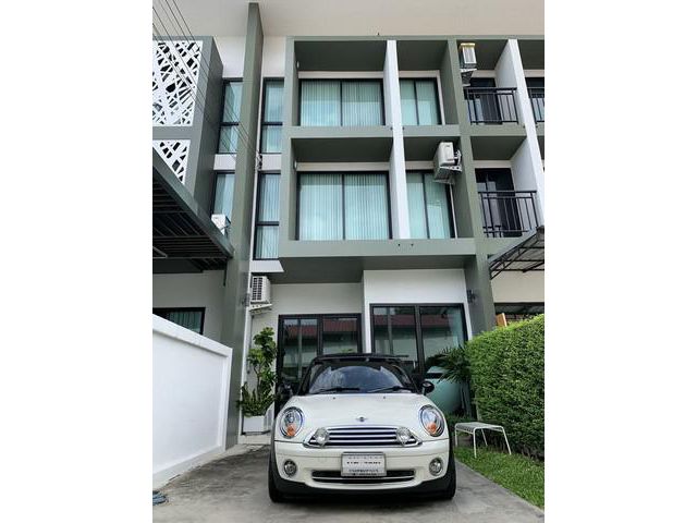 ให้เช่าทาวน์โฮม 3 ชั้นหมู่บ้านเชิดเพลส ย่านวุฒากาศ