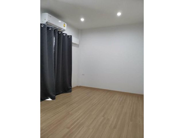 ขายและให้เช่าโฮมออฟฟิศ 3 ชั้น หมู่บ้านไทม์โฮม 2 บางนา