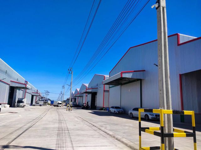 RR147 ให้เช่าโกดัง 1040 - 1440 ตรม. สร้างใหม่ แสมดำ บางขุนเทียน ใกล้ถนนพระราม 2 ค่าเช่าถูก