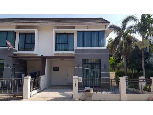 รหัสทรัพย์ B1297 ทาวน์โฮม 2 ชั้น หมู่บ้านเดอะ วิลล่า รามอินทรา-วงแหวน