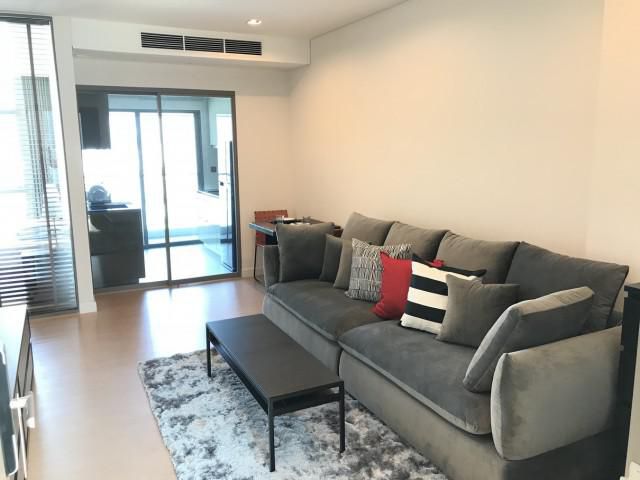 รหัสทรัพย์ V5117 ให้เช่า The Room เจริญกรุง 30