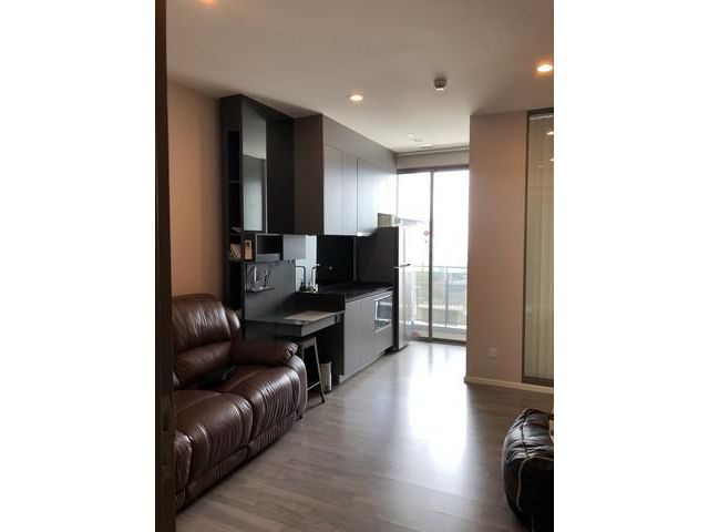 1 bedroom for rent at The Room Sukhumvit 69.