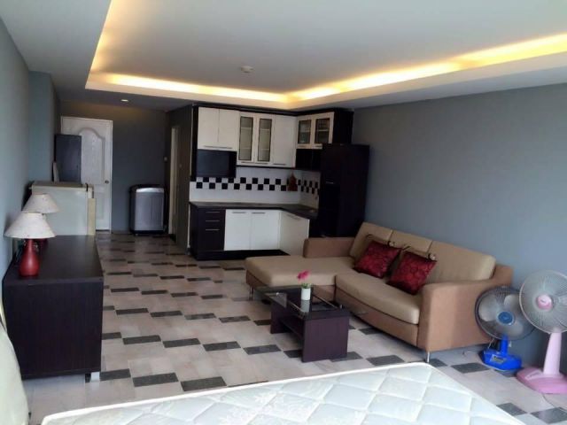 ขายด่วน คอนโด  La Maison Phaholyothin 24 (ลาเมซอง พหลโยธิน 24)  ราคาดีมาก