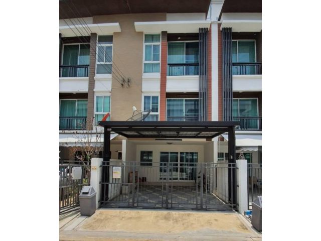 PJTH71 ขายและให้เช่า ทาวน์โฮม3ชั้น โชคชัย4 หมู่บ้านกลางเมือง ลาดพร้าว