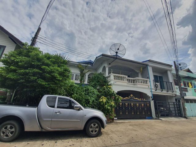 ขายบ้านเดี่ยว 2 ชั้น 50 ตร. วา ซอยโชคชัย 4 ซ. 44