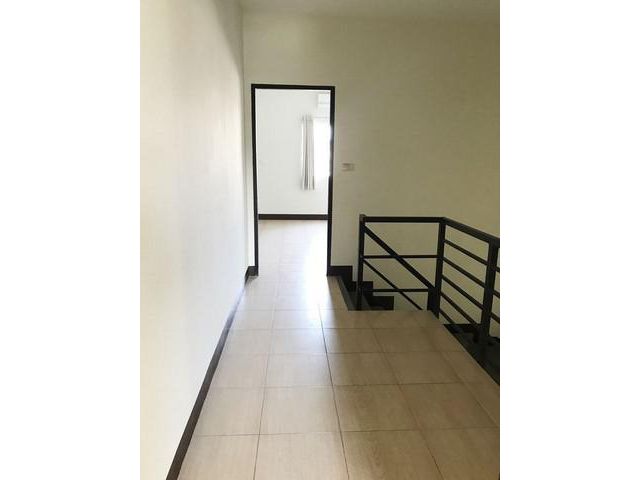 T01302 ให้เช่าตึกแถวเปล่า 2 ชั้น ในเคหะหนองหอย