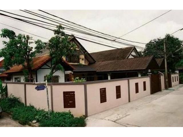 ให้เช่าบ้านเดี่ยว2ชั้ซอยนาคนิวาส48โครงการเลิศอุบล4