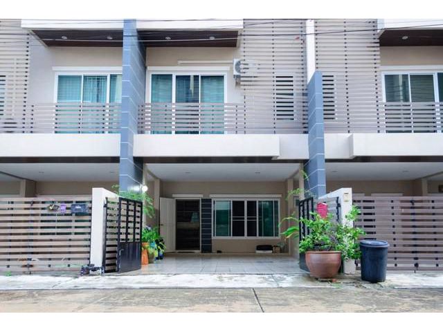 ขายทาวน์โฮม 3 ชั้น ใจกลางเมืองระยอง