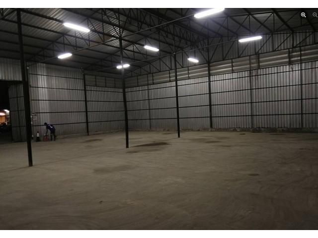 ให้เช่าโกดังพื้นที่ 400 ตรม. ลาดพร้าว 101