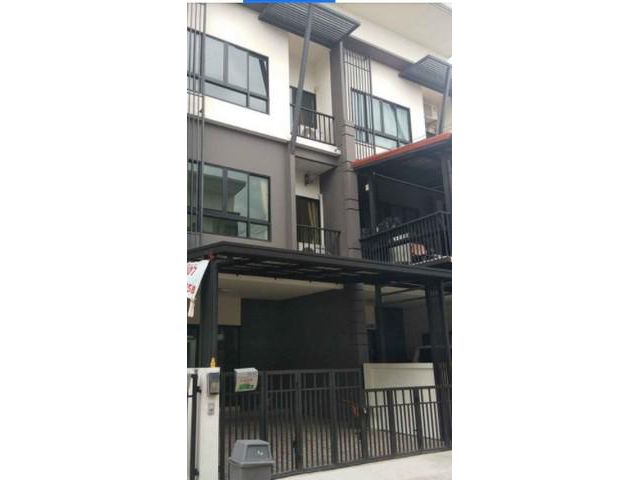 ให้เช่าทาวน์โฮม 3 ชั้น คาซ่าซิตี้ วงแหวน ลำลูกกา คลอง5