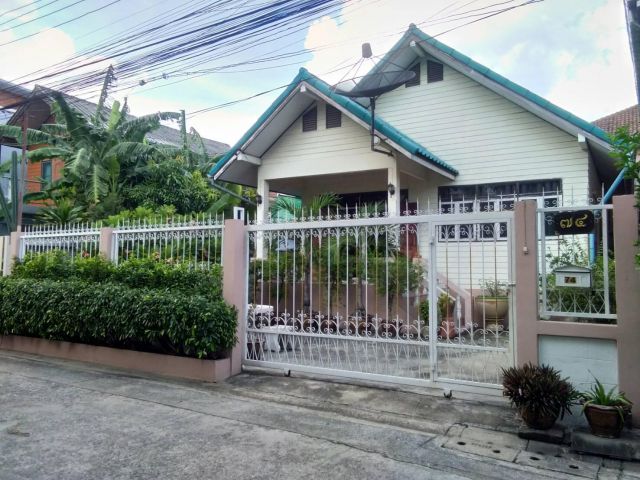 ให้เช่าบ้านเดี่ยว  ซอยวชิรธรรมสาธิต 53