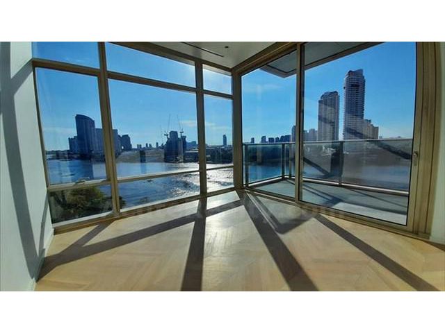 ขาย Four Seasons Private Residences