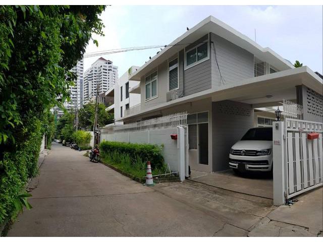 ให้เช่าบ้านเดี่ยว 2ชั้น ถนนสุขุมวิท ทองหล่อ