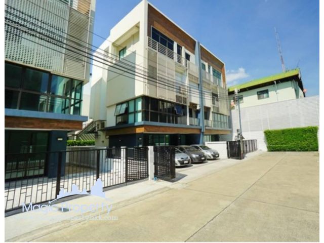 ขายโฮมออฟฟิศ 4 ชั้น ดิสทริค เอกมัย-รามอินทรา (District Ekkamai-Ramintra)  แขวงนวลจันทร์ เขตบึงกุ่ม กทม.