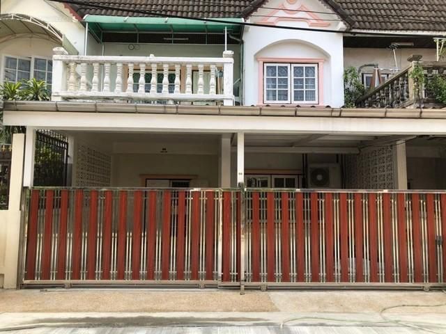ให้เช่าทาวน์เฮาส์2ชั้น ย่านอุดมสุข หมู่บ้านรุ่งเจริญ อุดมสุข 51 สุขุมวิท 103 น้ำไม่ท่วม มี รปภ. ใกล้ BTS อุดมสุขเซ็นทรัล