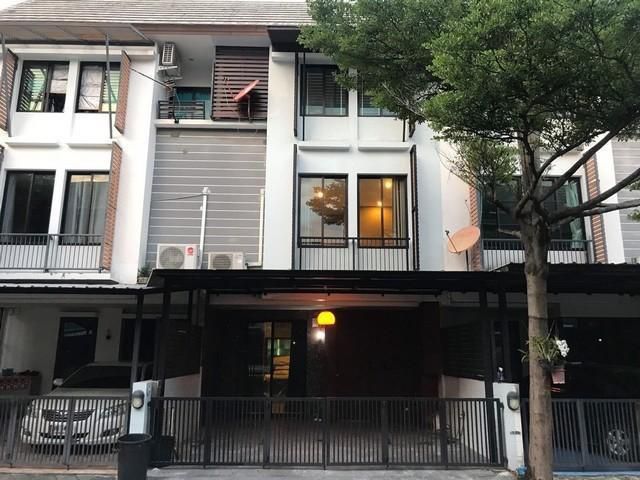 ให้เช่าทาวน์โฮม3ชั้น โครงการอารียาโมวาลาดปลาเค้า เกษตร นวมินทร์ แต่งสวยเฟอร์ครบ ไม่รับสัตว์เลี้ยง