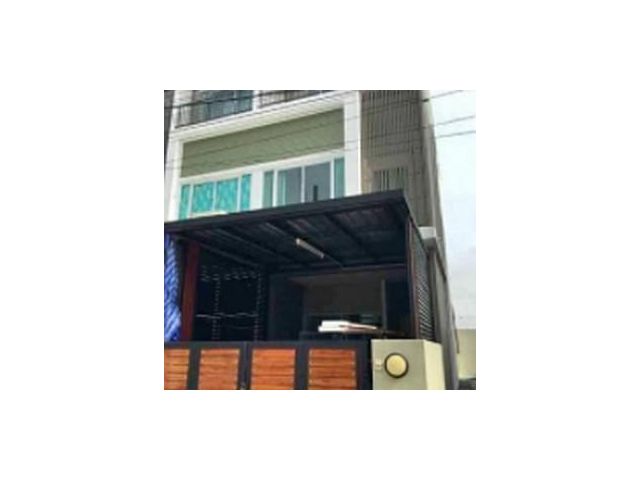 ทาวน์โฮม 3 ชั้น Nalin Avenue 3 รามคำแหง