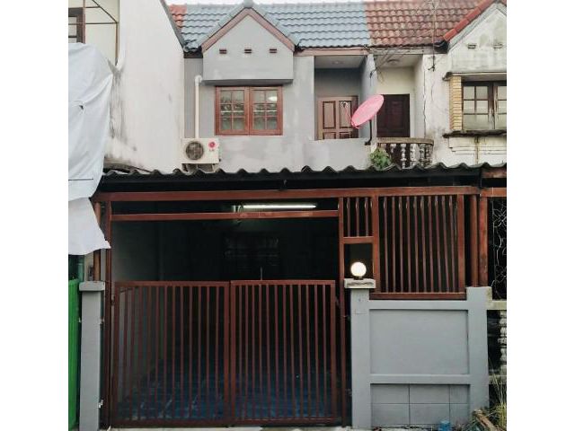 รหัสทรัพย์ B1333 ทาวน์โฮม หมู่บ้านเลิศอุบล ซอย 1 (ซอย พหลโยธิน 52 แยก 45)