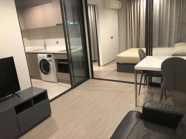 รหัสทรัพย์ B1416 Life Ladprao (ไลฟ์ ลาดพร้าว)  เฟอร์นิเจอร์ built-in ทั้งห้อง