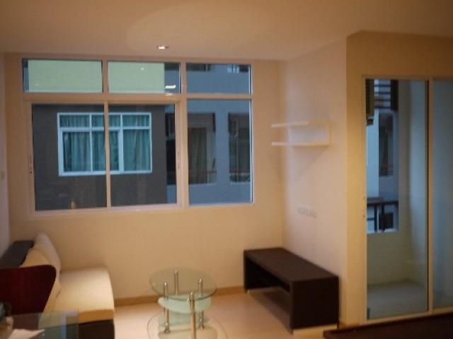 รฟัสทรัพย์ B1372 J.W. Boulevard Srivara (เจ ดับบลิว บูเลอวาร์ด ศรีวรา)