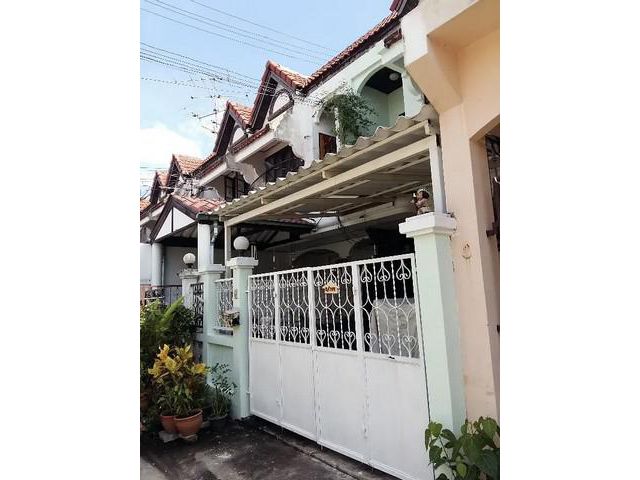 ขายทาวเฮ้าส์ หมู่บ้านบุญอนันต์