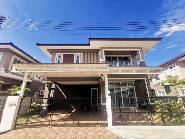 ขาย/ให้เช่าบ้านเดี่ยวสองชั้นดีไซน์สวยใกล้พรอมเมนาดา