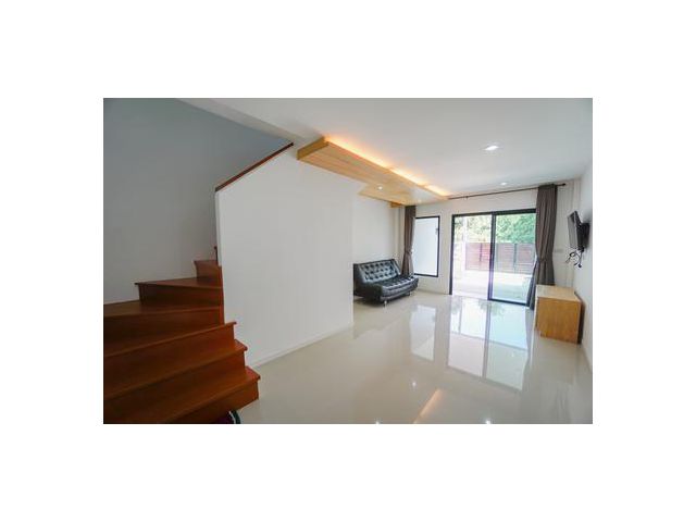 Available for rent Townhome near Bang Rak