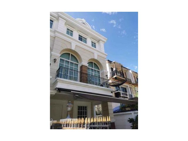 ทาวน์โฮม 3 ชั้น Plus City Park พระราม 9-หัวหมาก