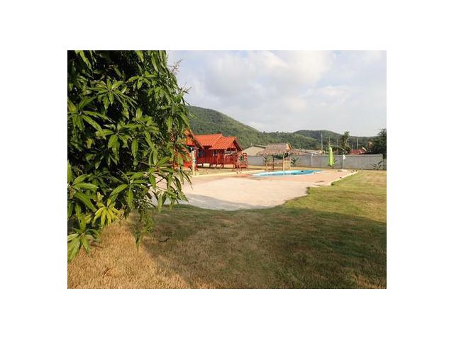 ขาย ที่ดินวิวเขาสวยๆพร้อมบ้านและสระว่ายน้ำ สัตหีบ