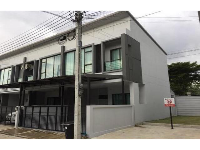 ให้เช่าทาวน์เฮ้าส์ ซอยสายไหม 35  the ricco town