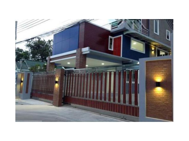 ขายอาคาร 3 ชั้น 130 ตรว 700 ตรม. นวมินทร์ 74