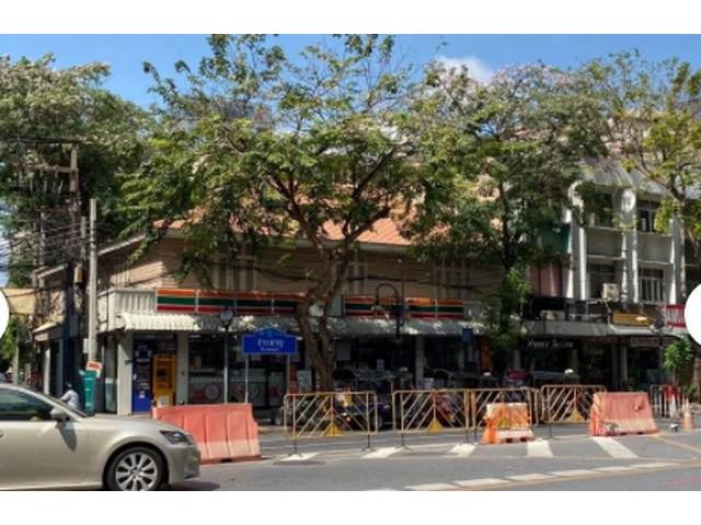ให้เช่าพื้นที่ในอาคารเฉพาะชั้น2 205 ตรมสีลมซอย 26