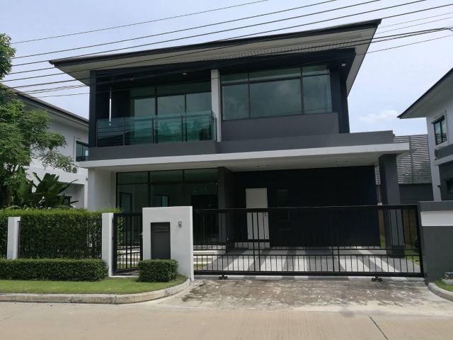 ขายบ้านเดี่ยวพร้อมผู้เช่า เศรษฐสิริ-กรุงเทพกรีฑา 15/1 ขนาด 59.6 ตารางวา พื้นที่ใช้สอย 193 ตารางเมตร 4 ห้องนอน 3 ห้องน้ำ