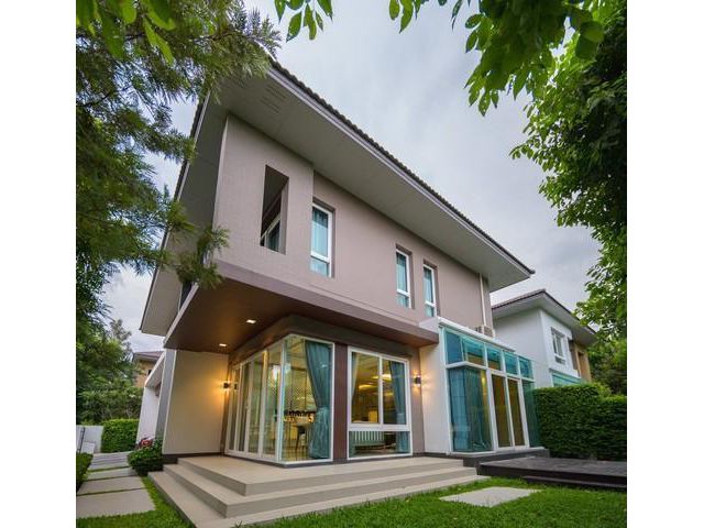 .ห้เช่าบ้านเดี่ยว 2ชั้น หมู่บ้าน ลัดดารมย์ บางนา