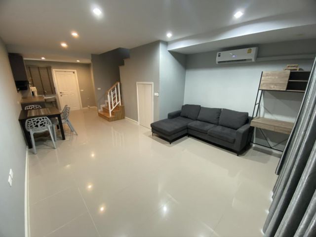 ให้เช่าทาวน์โฮม 3ชั้น   ซอยนวมินทร์86