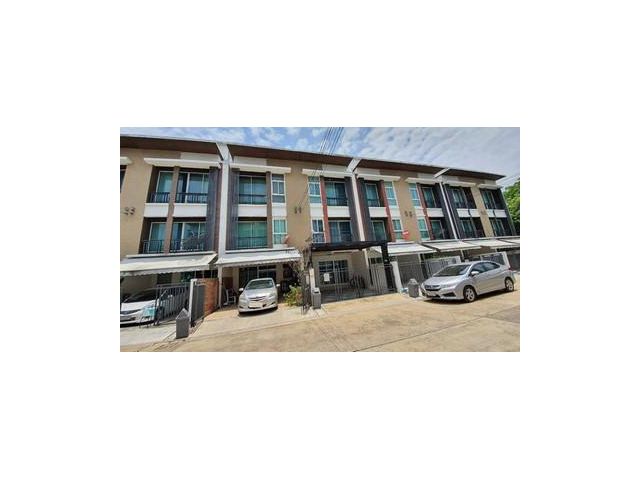 ทาวน์โฮม บ้านกลางเมือง โชคชัย 4 ซอย 50 แยก 3