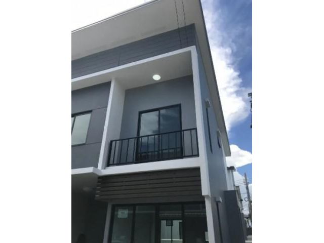 BLYTH0279  ขายด่วนทาวน์โฮม โครงการ เดอะ คัลเลอร์ส บางนา-วงแหวน 2(The Colors Bangna-Wongwaen 2)