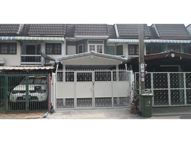 PR376 ม. เปรมฤทัย​ 3 รามอินทรา  ม. เปรมฤทัย​ 3 รามอินทรา ทาวน์​โฮม​ 2 ชั้น​ 20 ตร.วา​ อยู่หลังแฟชั่นไอส์แลนด์ ใกล้​รถไฟฟ