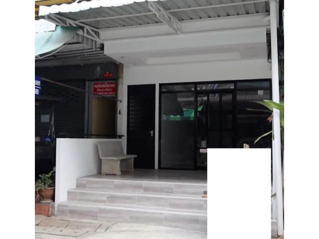 MRTรามคำแหง ให้เช่าร้านค้า โชว์รูม หน้ามอ. 2 นาที