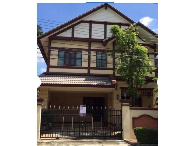 FPL 264  ขายบ้านเดี่ยว 2 ชั้น หมู่บ้านลัดดารมย์ เอกมัย รามอินทรา  เนื้อที่ 77 ตรว มี 3 ห้องนอน 3 ห้องน้ำ