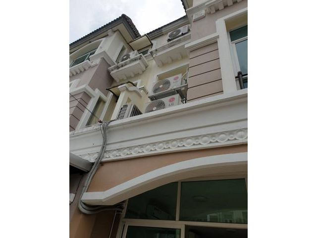 ให้เช่าทาวน์โฮม 3 ชั้น สราญพฤกษ์ ลาดพร้าว130