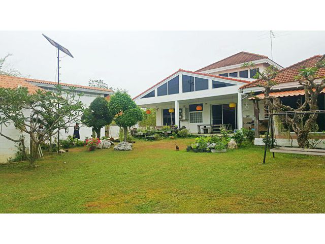 ขายด่วน บ้านเดี่ยวพร้อมที่ดิน 393 ตรว. 4 ห้องนอน 3 ห้องน้ำ สระว่ายน้ำในบ้าน โครงการสนามกอล์ฟ รอยัล เลคไซด์ กอล์ฟคลับ