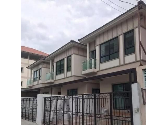 ให้เช่าและขายบ้าน 2 ชั้น ซอยลาดพร้าว 80