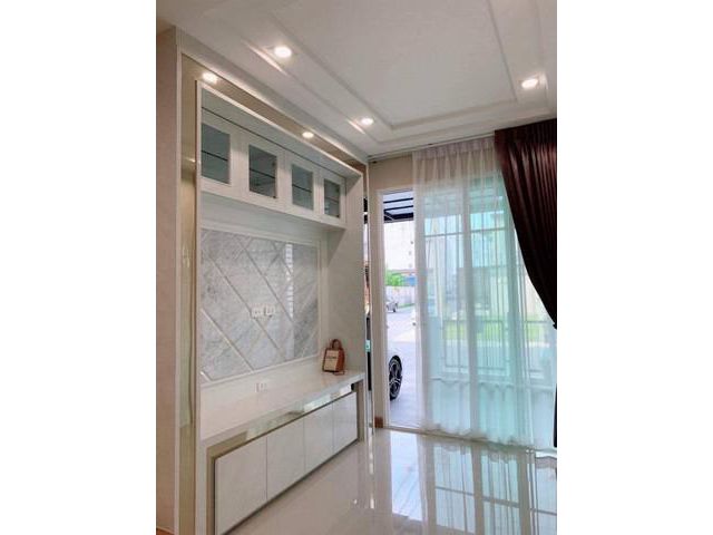 ทาวน์โฮม 2ชั้น ใกล้ BTSสำโรง จ.สมุทรปราการ