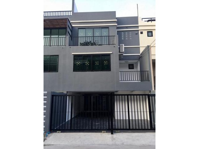 6 ห้องนอน 6 ห้องน้ำ ลาดพร้าว 41