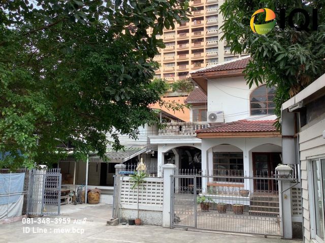 ขาย ที่ดินเปล่า พร้อมบ้าน 2 ชั้น ถนนพระราม 4 #LB44 - 018651